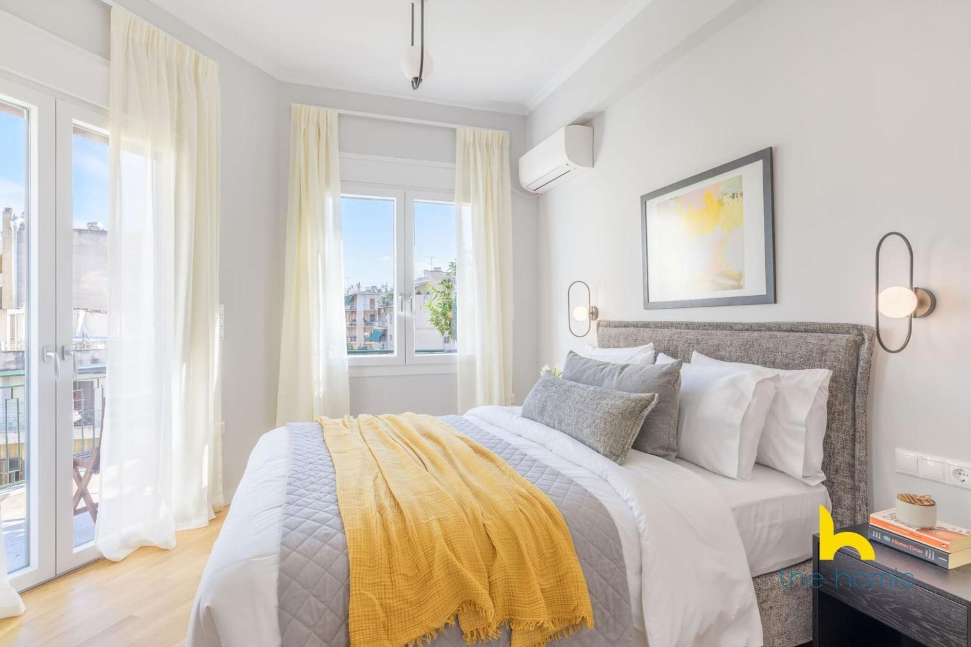 Sun-Splashed 2-Bdr Corner Apartment With Hillside Views! Athen Exterior foto